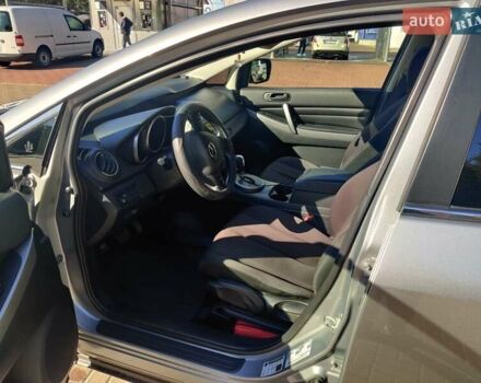 Серый Мазда СХ-7, объемом двигателя 2.49 л и пробегом 217 тыс. км за 7700 $, фото 3 на Automoto.ua