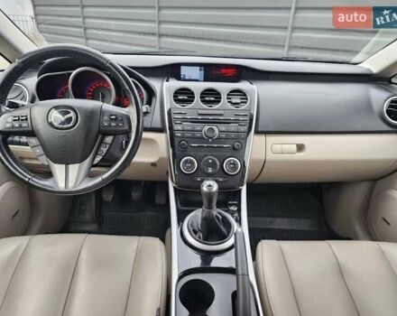 Серый Мазда СХ-7, объемом двигателя 2.2 л и пробегом 260 тыс. км за 9900 $, фото 11 на Automoto.ua