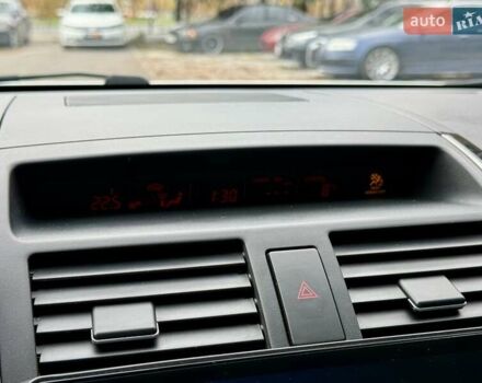 Білий Мазда СХ-9, об'ємом двигуна 3.73 л та пробігом 130 тис. км за 11800 $, фото 16 на Automoto.ua