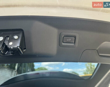 Белый Мазда СХ-9, объемом двигателя 2.49 л и пробегом 170 тыс. км за 18500 $, фото 9 на Automoto.ua