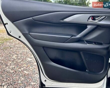 Білий Мазда СХ-9, об'ємом двигуна 2.49 л та пробігом 132 тис. км за 21700 $, фото 26 на Automoto.ua