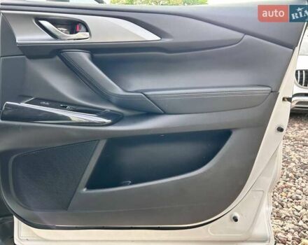 Білий Мазда СХ-9, об'ємом двигуна 2.49 л та пробігом 132 тис. км за 21700 $, фото 34 на Automoto.ua