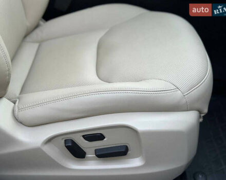 Белый Мазда СХ-9, объемом двигателя 2.5 л и пробегом 75 тыс. км за 23899 $, фото 36 на Automoto.ua