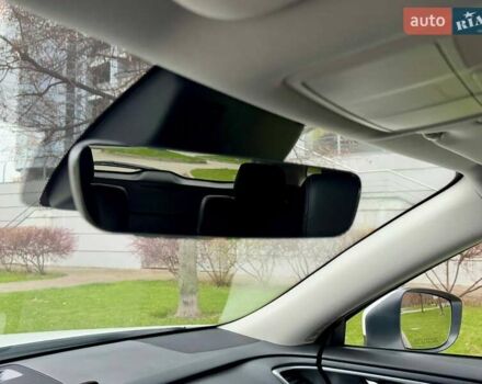 Білий Мазда СХ-9, об'ємом двигуна 2.5 л та пробігом 33 тис. км за 31000 $, фото 63 на Automoto.ua