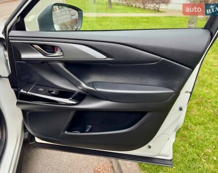 Білий Мазда СХ-9, об'ємом двигуна 2.5 л та пробігом 33 тис. км за 31000 $, фото 50 на Automoto.ua