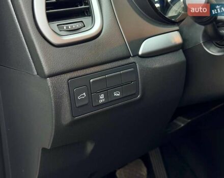 Білий Мазда СХ-9, об'ємом двигуна 2.5 л та пробігом 33 тис. км за 31000 $, фото 34 на Automoto.ua