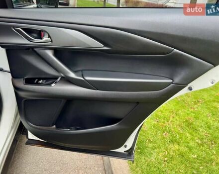 Білий Мазда СХ-9, об'ємом двигуна 2.5 л та пробігом 33 тис. км за 31000 $, фото 45 на Automoto.ua