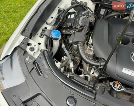 Білий Мазда СХ-9, об'ємом двигуна 2.5 л та пробігом 33 тис. км за 31000 $, фото 29 на Automoto.ua