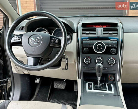 Черный Мазда СХ-9, объемом двигателя 3.7 л и пробегом 150 тыс. км за 10000 $, фото 50 на Automoto.ua