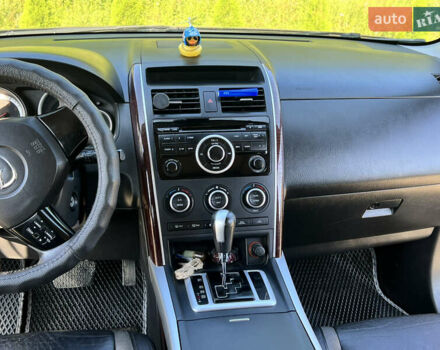 Черный Мазда СХ-9, объемом двигателя 3.7 л и пробегом 231 тыс. км за 8700 $, фото 5 на Automoto.ua