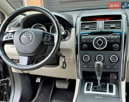 Черный Мазда СХ-9, объемом двигателя 3.7 л и пробегом 150 тыс. км за 10000 $, фото 22 на Automoto.ua