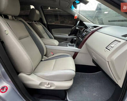 Серый Мазда СХ-9, объемом двигателя 3.73 л и пробегом 178 тыс. км за 8999 $, фото 21 на Automoto.ua