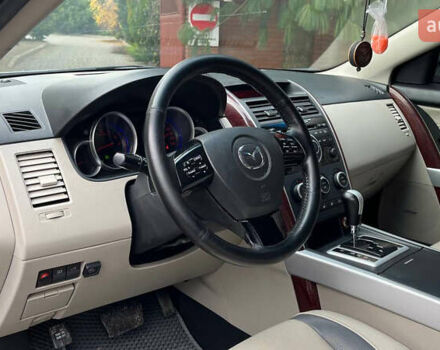 Серый Мазда СХ-9, объемом двигателя 3.73 л и пробегом 178 тыс. км за 8999 $, фото 31 на Automoto.ua
