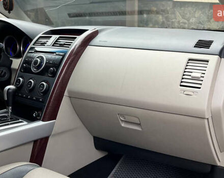 Серый Мазда СХ-9, объемом двигателя 3.73 л и пробегом 178 тыс. км за 8999 $, фото 12 на Automoto.ua