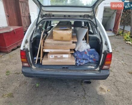 Белый Мазда Капелла, объемом двигателя 1.6 л и пробегом 154 тыс. км за 3000 $, фото 4 на Automoto.ua