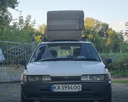 Белый Мазда Капелла, объемом двигателя 1.6 л и пробегом 154 тыс. км за 3000 $, фото 6 на Automoto.ua