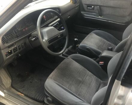 Сірий Мазда Капелла, об'ємом двигуна 2 л та пробігом 3 тис. км за 1900 $, фото 3 на Automoto.ua