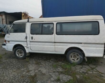 Белый Мазда E 2000, объемом двигателя 2.2 л и пробегом 140 тыс. км за 1500 $, фото 1 на Automoto.ua