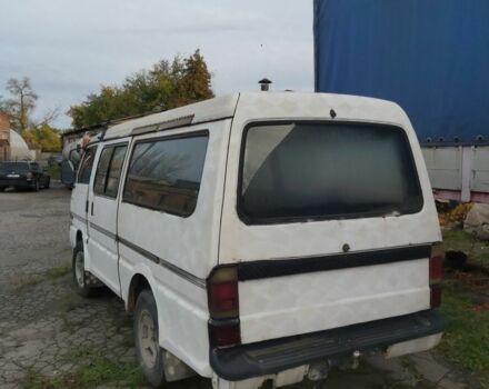 Белый Мазда E 2000, объемом двигателя 2.2 л и пробегом 140 тыс. км за 1500 $, фото 2 на Automoto.ua