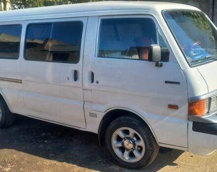 Білий Мазда E 2000, об'ємом двигуна 2.2 л та пробігом 200 тис. км за 2350 $, фото 3 на Automoto.ua