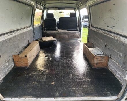 Білий Мазда E 2000, об'ємом двигуна 2 л та пробігом 564 тис. км за 850 $, фото 5 на Automoto.ua