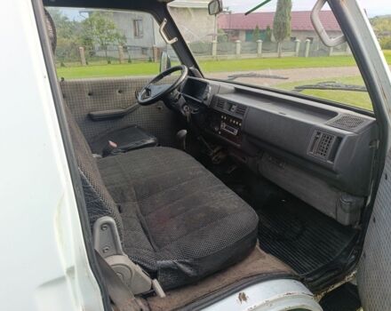 Білий Мазда E 2000, об'ємом двигуна 2 л та пробігом 564 тис. км за 850 $, фото 6 на Automoto.ua