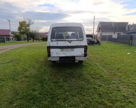 Білий Мазда E 2000, об'ємом двигуна 2 л та пробігом 564 тис. км за 850 $, фото 4 на Automoto.ua