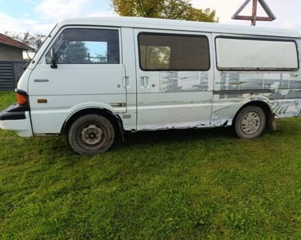 Білий Мазда E 2000, об'ємом двигуна 2 л та пробігом 564 тис. км за 850 $, фото 3 на Automoto.ua