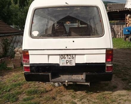 Белый Мазда E 2000, объемом двигателя 2.2 л и пробегом 500 тыс. км за 1300 $, фото 2 на Automoto.ua