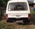Белый Мазда E 2000, объемом двигателя 2.2 л и пробегом 500 тыс. км за 1300 $, фото 2 на Automoto.ua
