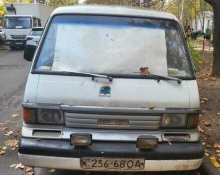 Белый Мазда E 2000, объемом двигателя 0 л и пробегом 300 тыс. км за 600 $, фото 2 на Automoto.ua