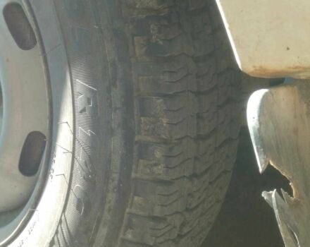 Білий Мазда E 2000, об'ємом двигуна 2.2 л та пробігом 376 тис. км за 1798 $, фото 3 на Automoto.ua