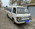 Белый Мазда E 2000, объемом двигателя 2.2 л и пробегом 180 тыс. км за 1204 $, фото 1 на Automoto.ua