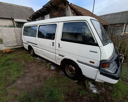 Белый Мазда E 2000, объемом двигателя 0 л и пробегом 300 тыс. км за 600 $, фото 1 на Automoto.ua