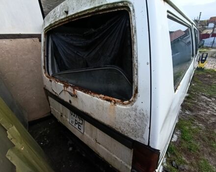 Белый Мазда E 2000, объемом двигателя 0 л и пробегом 300 тыс. км за 600 $, фото 3 на Automoto.ua