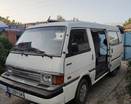 Белый Мазда E 2000, объемом двигателя 2.2 л и пробегом 100 тыс. км за 2200 $, фото 1 на Automoto.ua