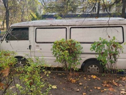 Белый Мазда E 2000, объемом двигателя 0 л и пробегом 300 тыс. км за 600 $, фото 1 на Automoto.ua