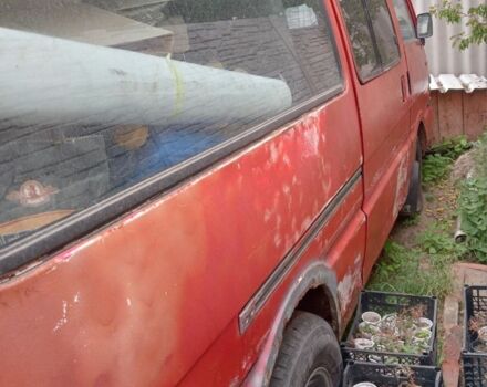 Червоний Мазда E 2000, об'ємом двигуна 2.2 л та пробігом 400 тис. км за 1000 $, фото 3 на Automoto.ua