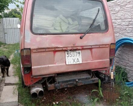 Красный Мазда E 2000, объемом двигателя 2.2 л и пробегом 400 тыс. км за 1000 $, фото 2 на Automoto.ua