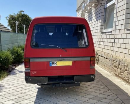 Красный Мазда E 2000, объемом двигателя 2 л и пробегом 276 тыс. км за 3100 $, фото 2 на Automoto.ua