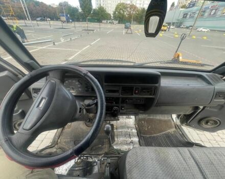 Серый Мазда E 2000, объемом двигателя 2 л и пробегом 403 тыс. км за 1550 $, фото 4 на Automoto.ua