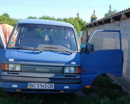 Серый Мазда E 2000, объемом двигателя 2.2 л и пробегом 468 тыс. км за 2300 $, фото 11 на Automoto.ua