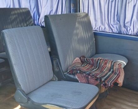 Серый Мазда E 2000, объемом двигателя 2.2 л и пробегом 468 тыс. км за 2300 $, фото 3 на Automoto.ua
