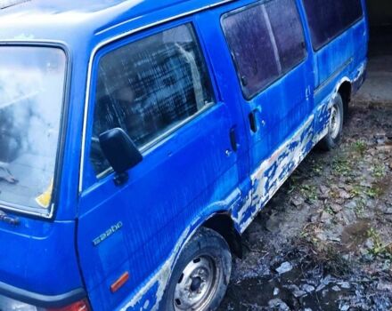 Синий Мазда E 2000, объемом двигателя 2.2 л и пробегом 300 тыс. км за 1000 $, фото 5 на Automoto.ua