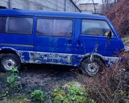 Синій Мазда E 2000, об'ємом двигуна 2.2 л та пробігом 300 тис. км за 1000 $, фото 7 на Automoto.ua