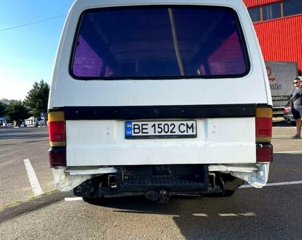 Білий Мазда Е2200, об'ємом двигуна 2.2 л та пробігом 220 тис. км за 1680 $, фото 4 на Automoto.ua