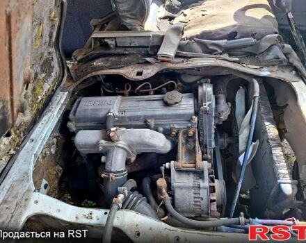 Белый Мазда Е2200, объемом двигателя 2.2 л и пробегом 400 тыс. км за 1000 $, фото 1 на Automoto.ua