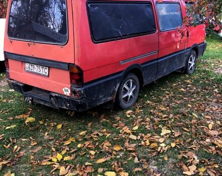 Червоний Мазда Е2200, об'ємом двигуна 2.2 л та пробігом 320 тис. км за 1200 $, фото 3 на Automoto.ua