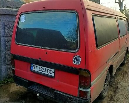 Красный Мазда Е2200, объемом двигателя 2.2 л и пробегом 524 тыс. км за 800 $, фото 1 на Automoto.ua