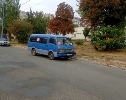 Мазда Е2200, об'ємом двигуна 2.2 л та пробігом 300 тис. км за 2890 $, фото 1 на Automoto.ua